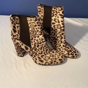 Sam Edelman 7.5 animal print ankle boots